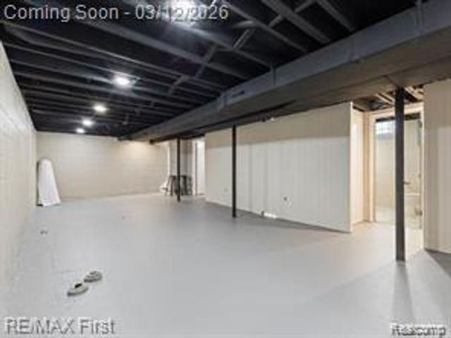 22600 Edgewater Street, St. Clair Shores, MI 48082