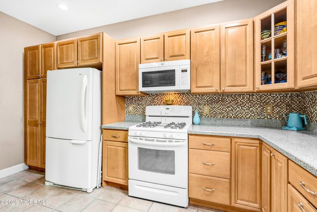 732 Wellington Avenue, Toms River, NJ 08757