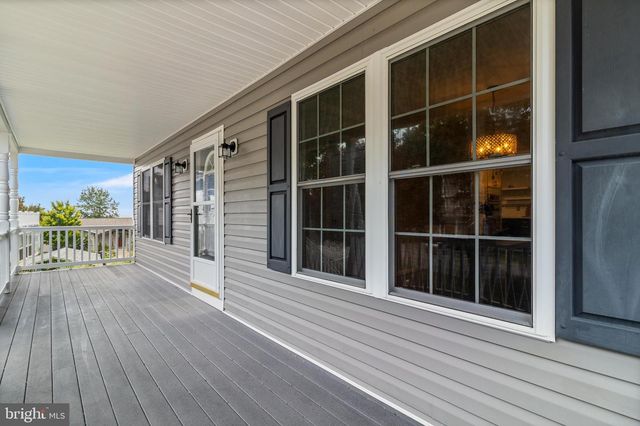 6094 HILL RD, Saint Leonard, MD 20685