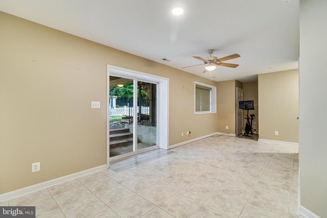 6094 HILL RD, Saint Leonard, MD 20685