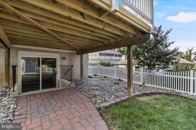 6094 HILL RD, Saint Leonard, MD 20685