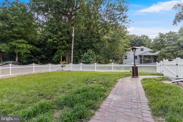 6094 HILL RD, Saint Leonard, MD 20685