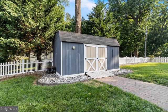 6094 HILL RD, Saint Leonard, MD 20685