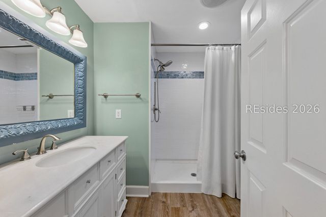 4 Wimbledon Ct Apt 101, Hilton Head Island, SC 29928