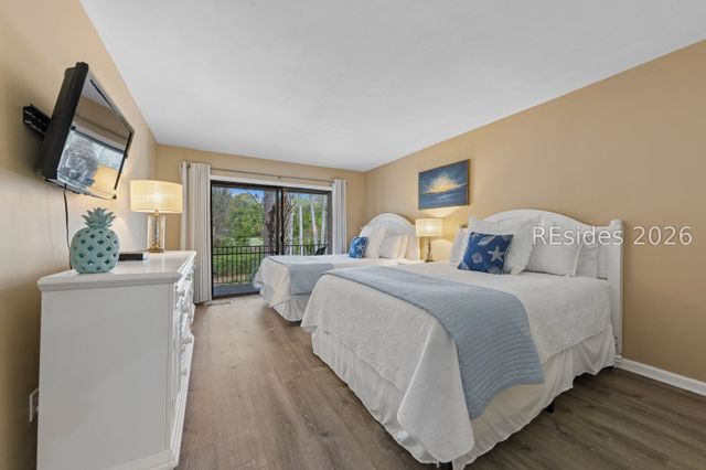 4 Wimbledon Ct Apt 101, Hilton Head Island, SC 29928