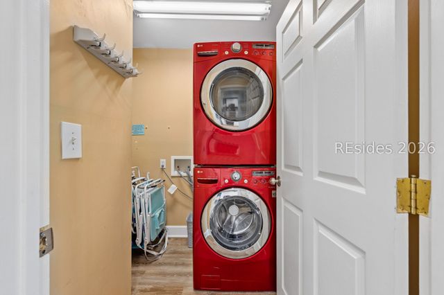 4 Wimbledon Ct Apt 101, Hilton Head Island, SC 29928