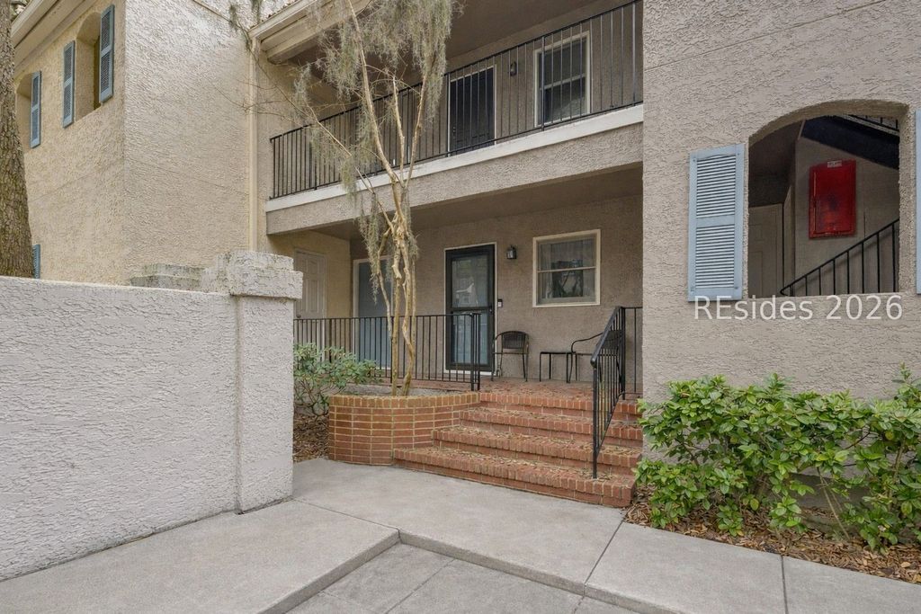 4 Wimbledon Ct Apt 101, Hilton Head Island, SC 29928