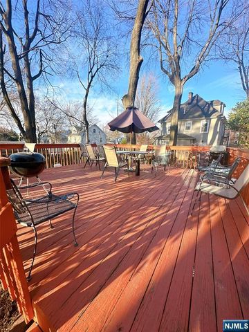 250 Broad Avenue 4D, Leonia, NJ 07605