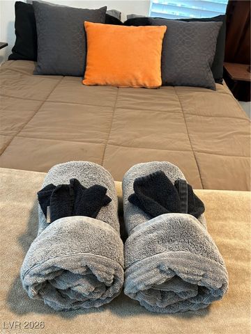 308 South 10th Street 1, Las Vegas, NV 89101