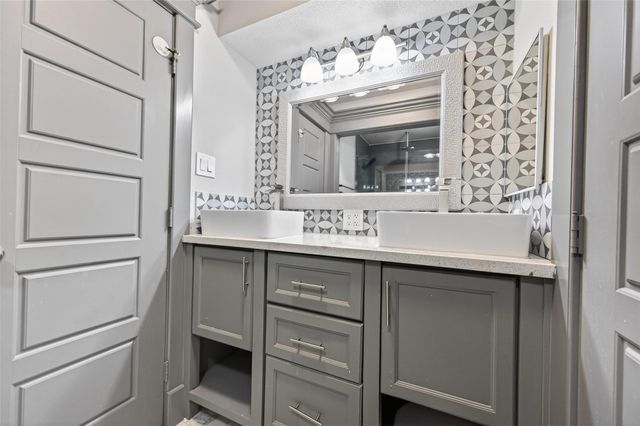 8973 Imogene Street, Houston, TX 77036