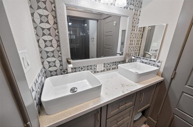 8973 Imogene Street, Houston, TX 77036