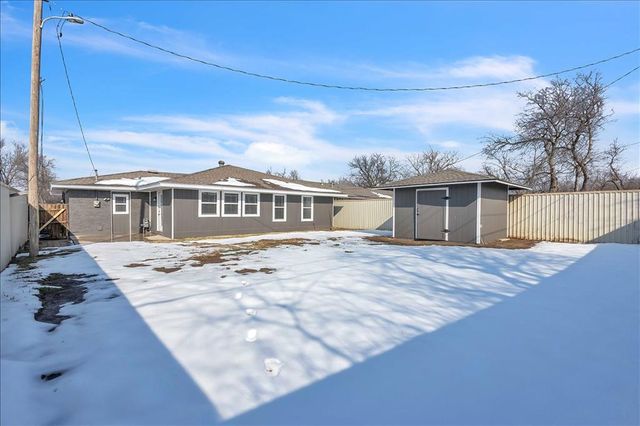 764 SW 3rd Street, Moore, OK 73160