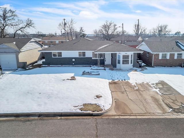 764 SW 3rd Street, Moore, OK 73160