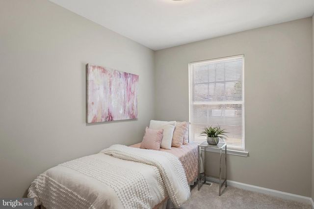 5005 APACHE ST, College Park, MD 20740