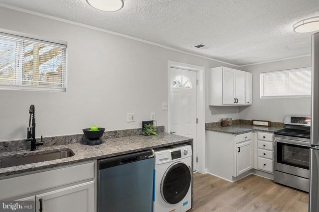 5005 APACHE ST, College Park, MD 20740