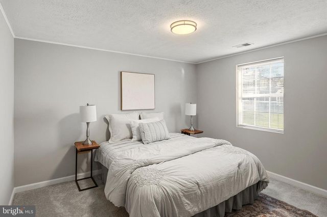 5005 APACHE ST, College Park, MD 20740