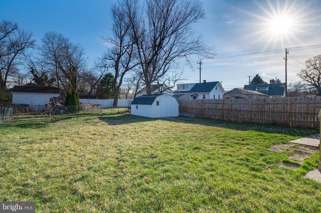 5005 APACHE ST, College Park, MD 20740