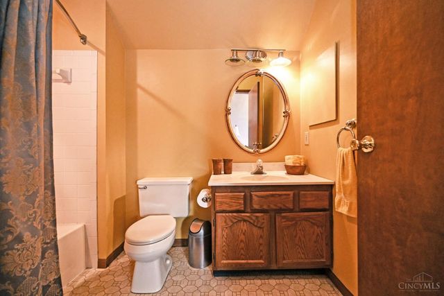 7325 State Road, Anderson Twp, OH 45230