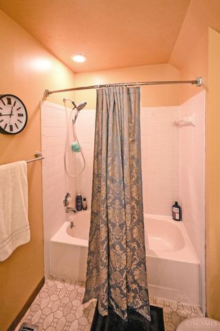 7325 State Road, Anderson Twp, OH 45230