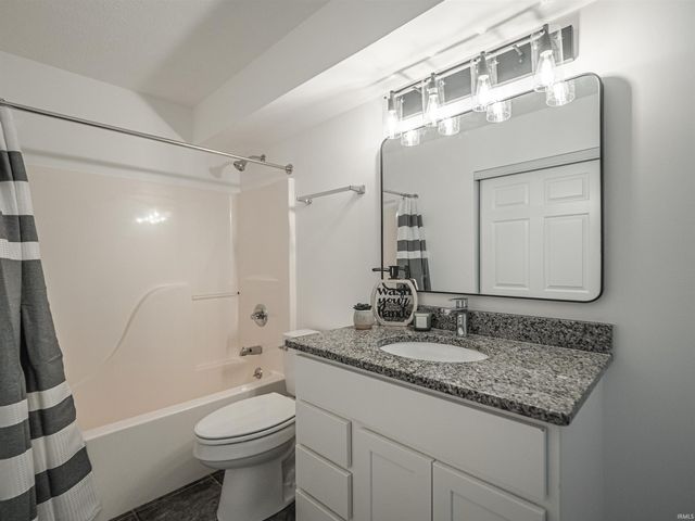 3716 Park Ridge Drive, Evansville, IN 47715