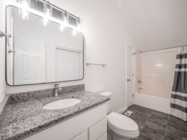 3716 Park Ridge Drive, Evansville, IN 47715