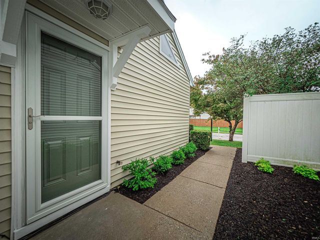 3716 Park Ridge Drive, Evansville, IN 47715