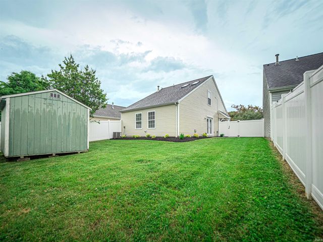 3716 Park Ridge Drive, Evansville, IN 47715