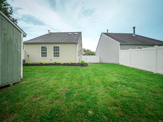 3716 Park Ridge Drive, Evansville, IN 47715