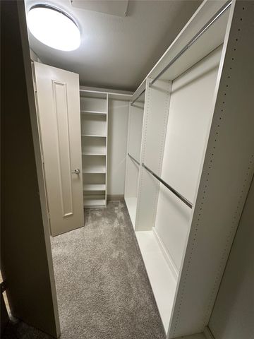 801 N Bishop Avenue 1-205, Dallas, TX 75208