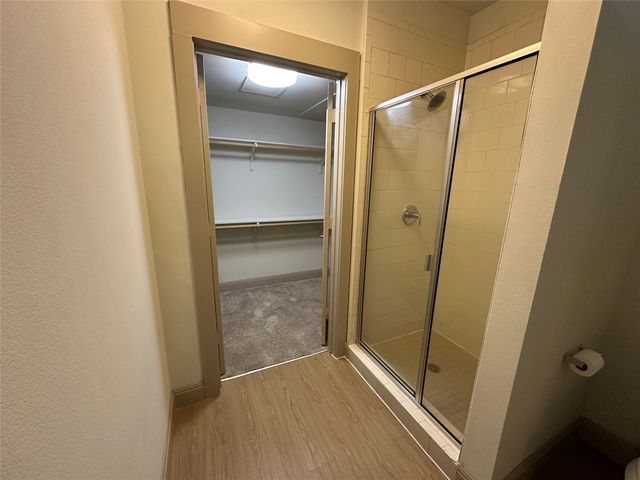 801 N Bishop Avenue 1-205, Dallas, TX 75208