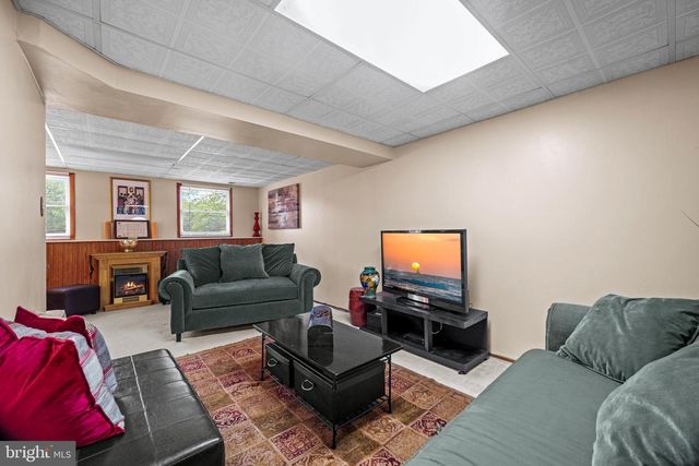 3 ROBINS NEST CT, Randallstown, MD 21133