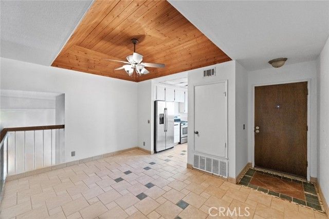 3210 Darby Street 102, Simi Valley, CA 93063