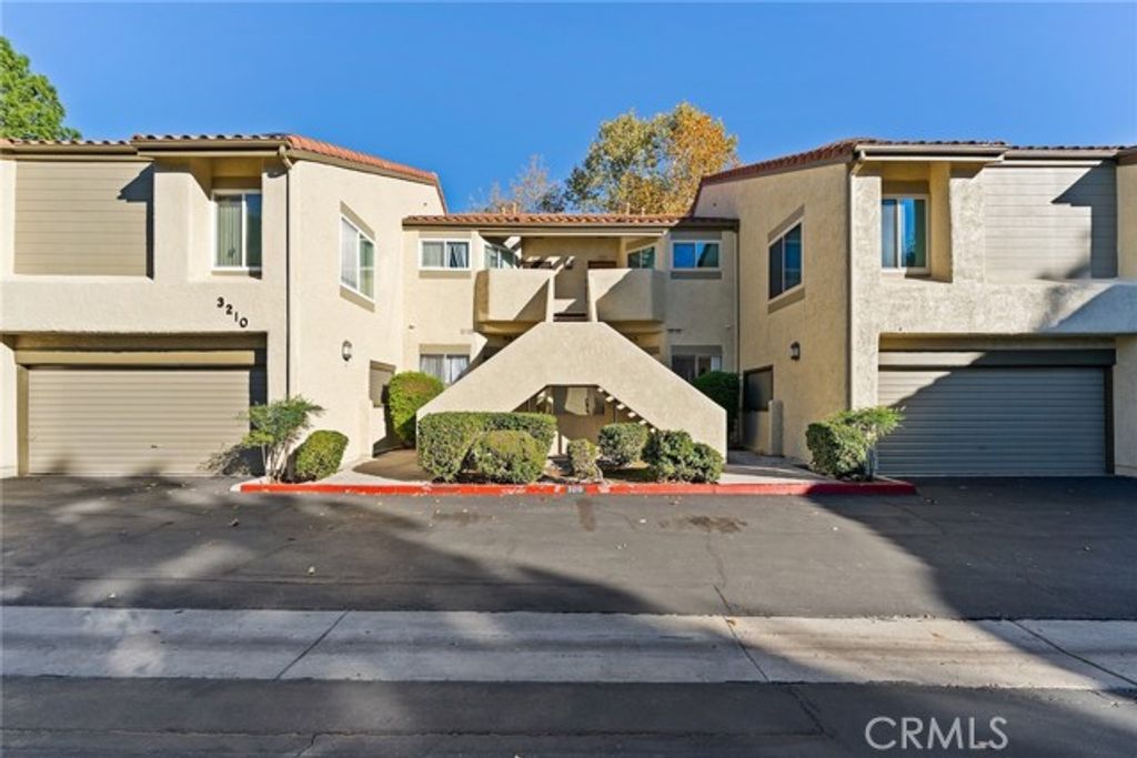 3210 Darby Street 102, Simi Valley, CA 93063