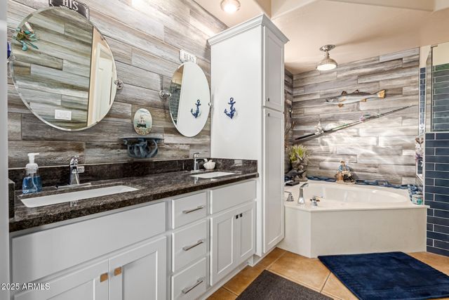 11443 E ELLIS Street, Mesa, AZ 85207