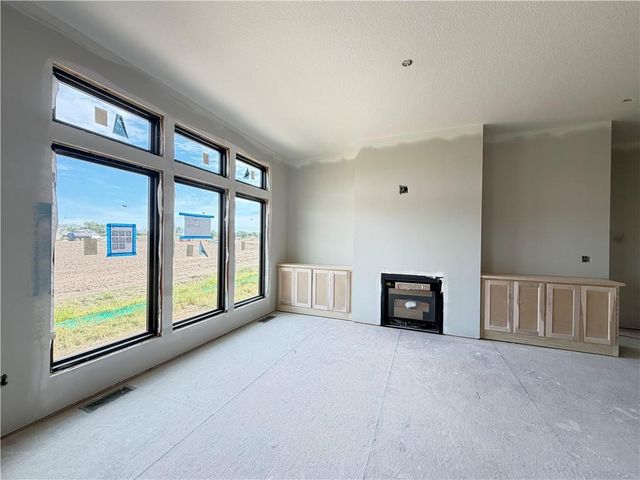10419 N Liberty Street, Kansas City, MO 64155