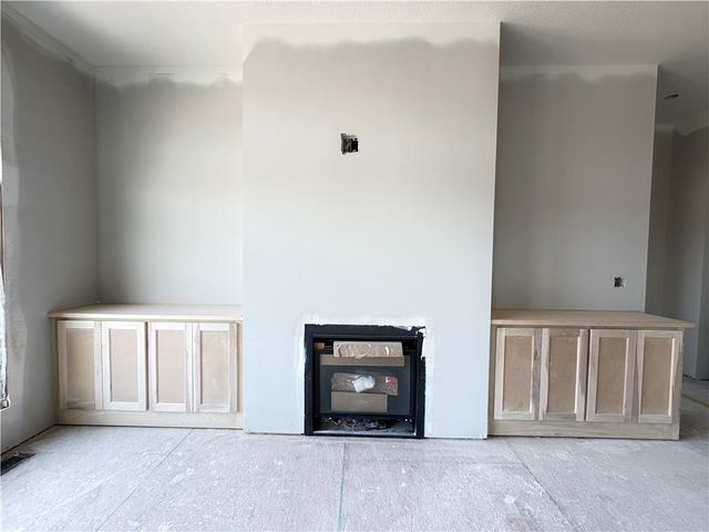 10419 N Liberty Street, Kansas City, MO 64155