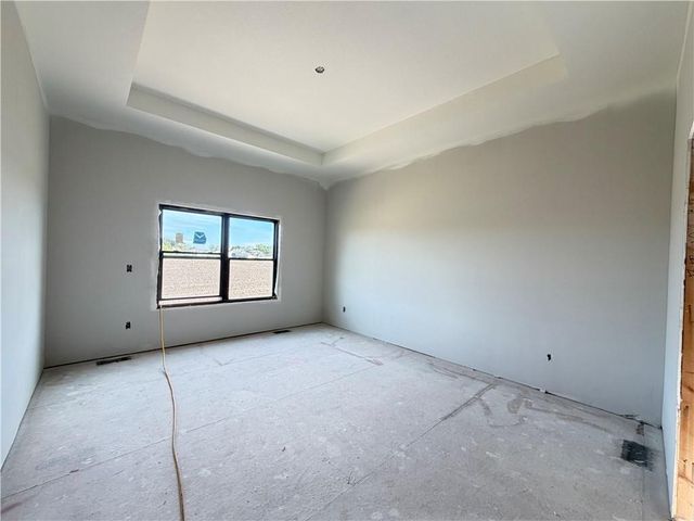 10419 N Liberty Street, Kansas City, MO 64155