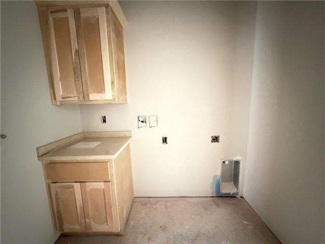 10419 N Liberty Street, Kansas City, MO 64155