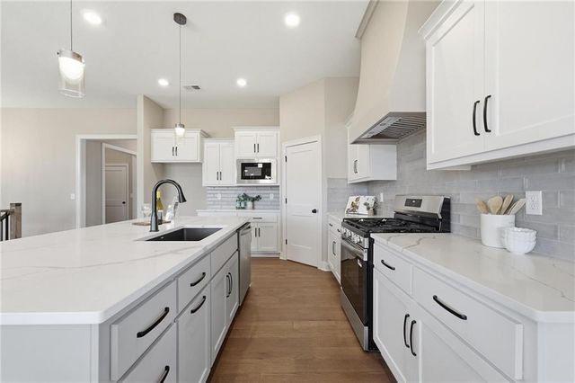 10419 N Liberty Street, Kansas City, MO 64155