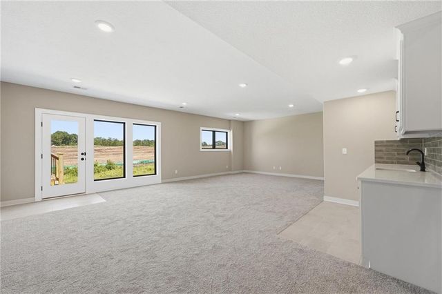 10419 N Liberty Street, Kansas City, MO 64155