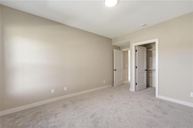 10419 N Liberty Street, Kansas City, MO 64155