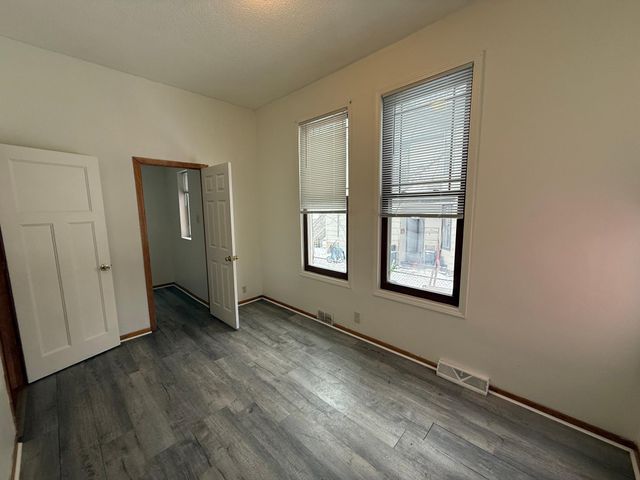 666 Sims Avenue, Saint Paul, MN 55106