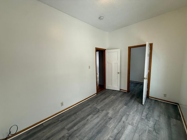 666 Sims Avenue, Saint Paul, MN 55106