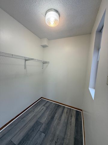 666 Sims Avenue, Saint Paul, MN 55106