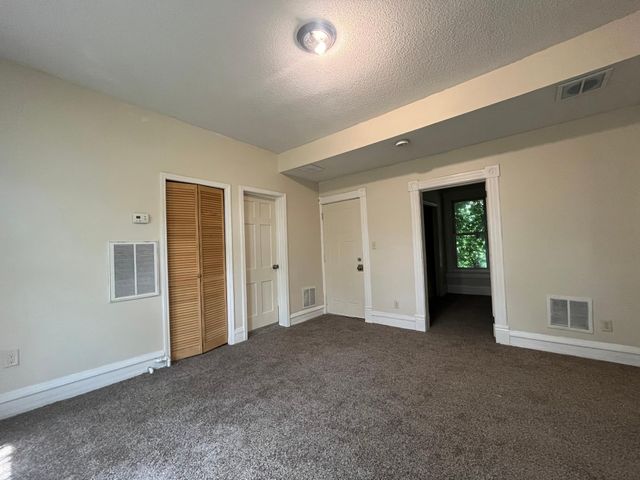 666 Sims Avenue, Saint Paul, MN 55106