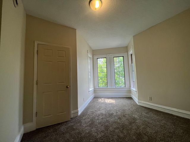 666 Sims Avenue, Saint Paul, MN 55106