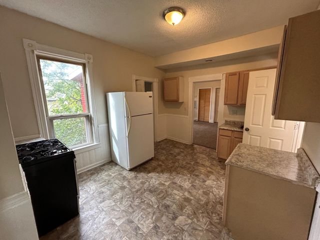 666 Sims Avenue, Saint Paul, MN 55106