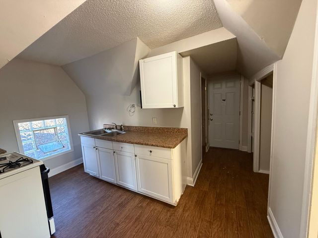 666 Sims Avenue, Saint Paul, MN 55106