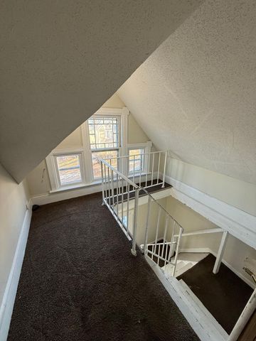 666 Sims Avenue, Saint Paul, MN 55106