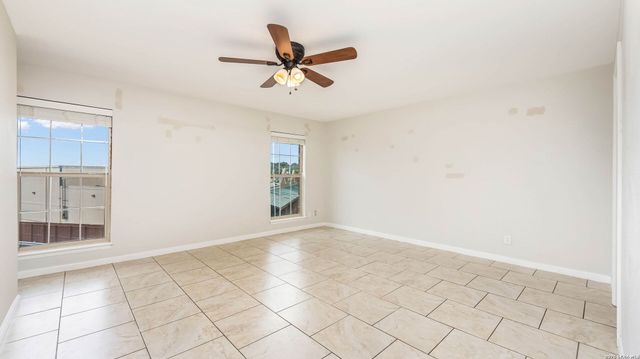 7500 Callaghan Rd Apt 232, San Antonio, TX 78229